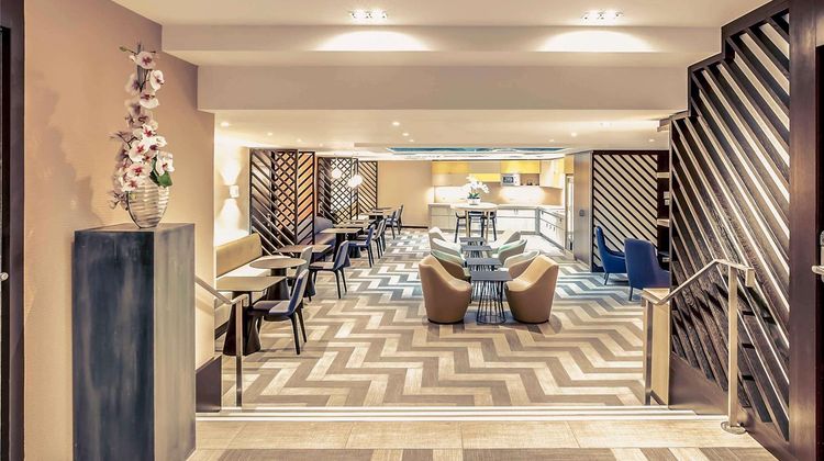Mercure Paris Etoile Exterior