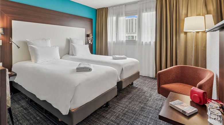 <b>Mercure Hotel Paris Porte d'Orleans Room</b>. Images powered by <a href="https://iceportal.shijigroup.com/" title="IcePortal" target="_blank">IcePortal</a>.