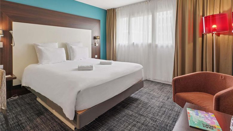 <b>Mercure Hotel Paris Porte d'Orleans Room</b>. Images powered by <a href="https://iceportal.shijigroup.com/" title="IcePortal" target="_blank">IcePortal</a>.