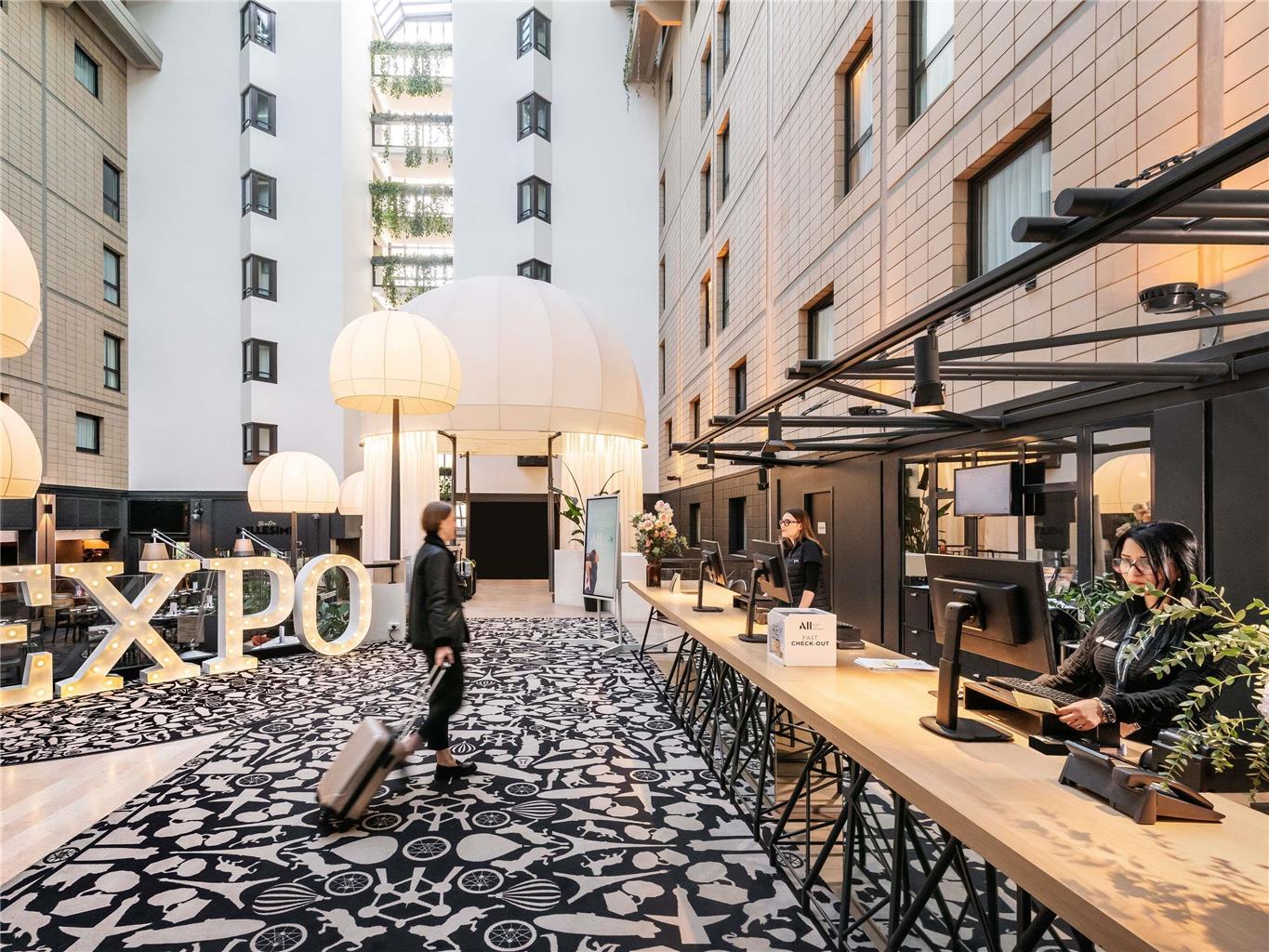 Hotel Izzy by HappyCulture- First Class Issy-les-Moulineaux