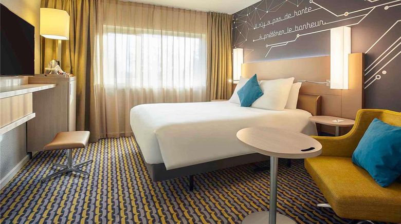 <b>Mercure Paris Sud Les Ulis Room</b>. Images powered by <a href="https://iceportal.shijigroup.com/" title="IcePortal" target="_blank">IcePortal</a>.
