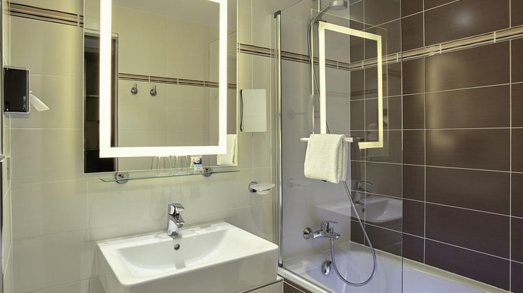 Mercure Versailles Paris Ouest Room