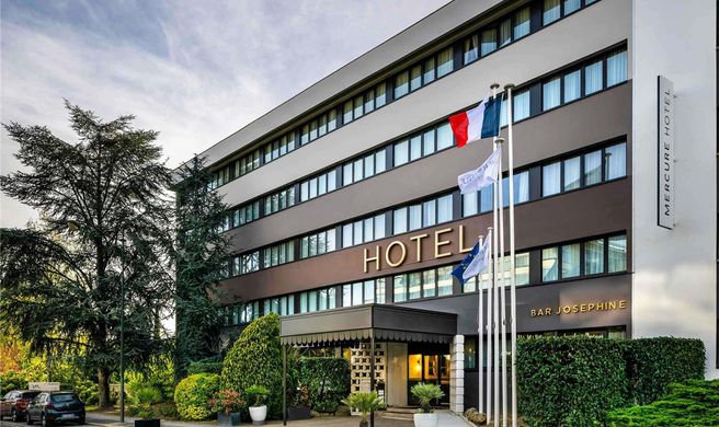 Mercure Versailles Paris Ouest Exterior