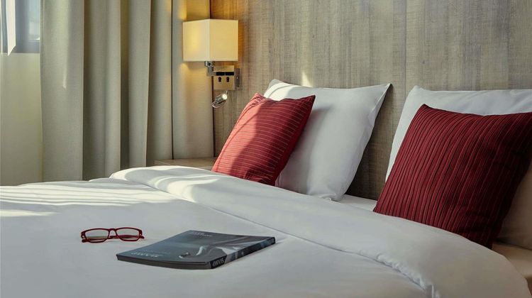 Mercure Versailles Paris Ouest Exterior