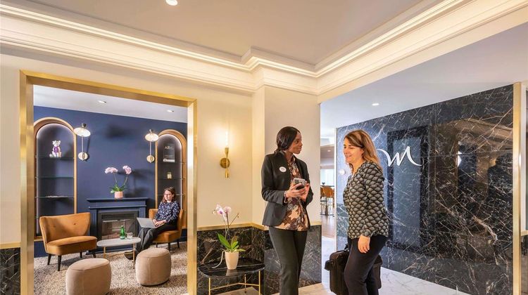 Mercure Versailles Paris Ouest Exterior