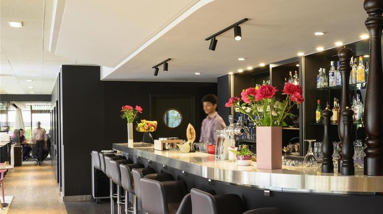 <b>Novotel Creteil Le Lac Restaurant</b>. Images powered by <a href="https://iceportal.shijigroup.com/" title="IcePortal" target="_blank">IcePortal</a>.