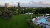 <b>Novotel Creteil Le Lac Pool</b>. Images powered by <a href="https://iceportal.shijigroup.com/" title="IcePortal" target="_blank">IcePortal</a>.