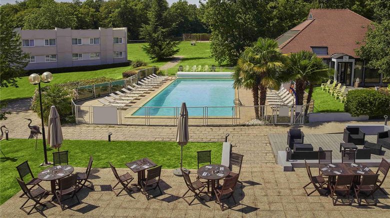 Novotel Fontainebleau Ury Exterior. Images powered by <a href="https://iceportal.shijigroup.com" target="_blank" rel="noopener">Ice Portal</a>.