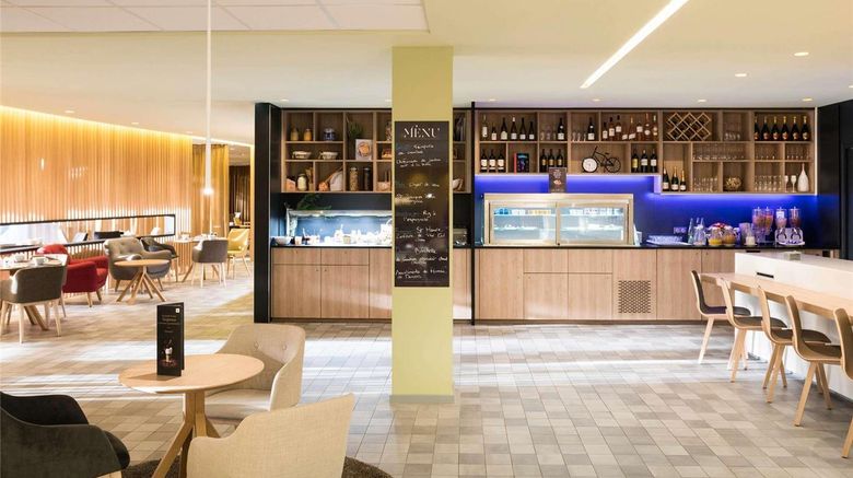 <b>Novotel Aulnay Sous Bois Restaurant</b>. Images powered by <a href="https://iceportal.shijigroup.com/" title="IcePortal" target="_blank">IcePortal</a>.