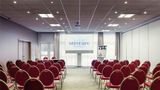 <b>Mercure Paris le Bourget Meeting</b>. Images powered by <a href="https://iceportal.shijigroup.com/" title="IcePortal" target="_blank">IcePortal</a>.