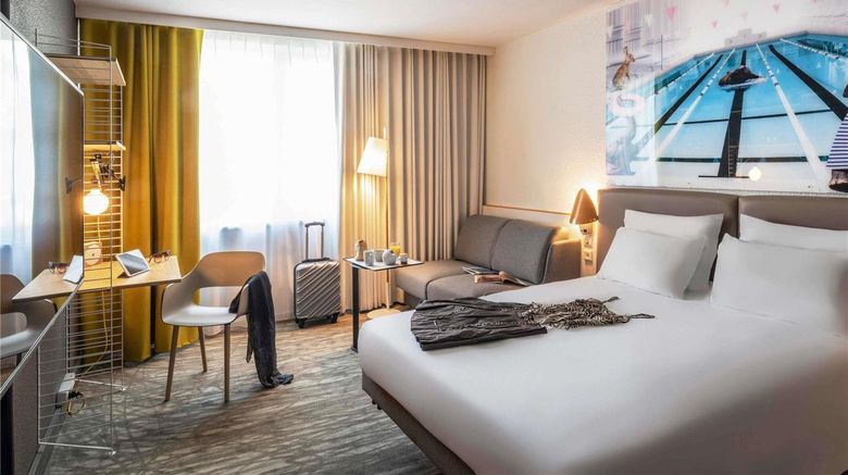 <b>Novotel Evry Room</b>. Images powered by <a href="https://iceportal.shijigroup.com/" title="IcePortal" target="_blank">IcePortal</a>.