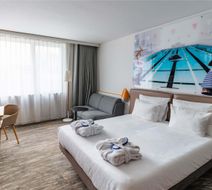 Novotel Evry Exterior