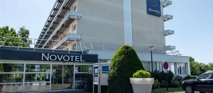 Novotel Poissy Orgeval Hotel Exterior
