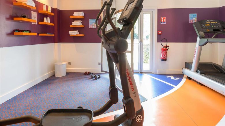 <b>Novotel Saclay Health</b>. Images powered by <a href="https://iceportal.shijigroup.com/" title="IcePortal" target="_blank">IcePortal</a>.
