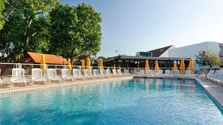 Novotel Saclay Exterior. Images powered by <a href="https://iceportal.shijigroup.com" target="_blank" rel="noopener">Ice Portal</a>.