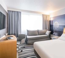 Novotel Saclay Room