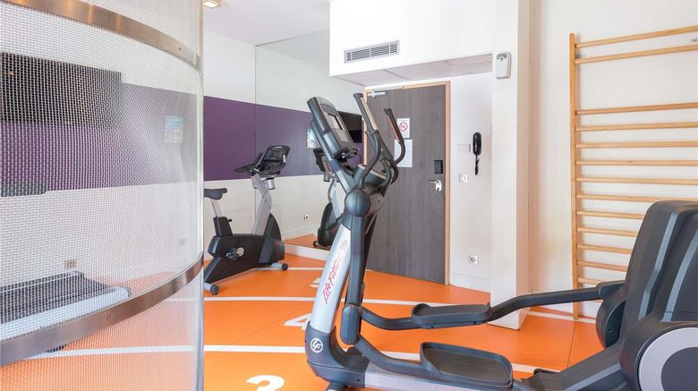 <b>Novotel Saclay Health</b>. Images powered by <a href="https://iceportal.shijigroup.com/" title="IcePortal" target="_blank">IcePortal</a>.