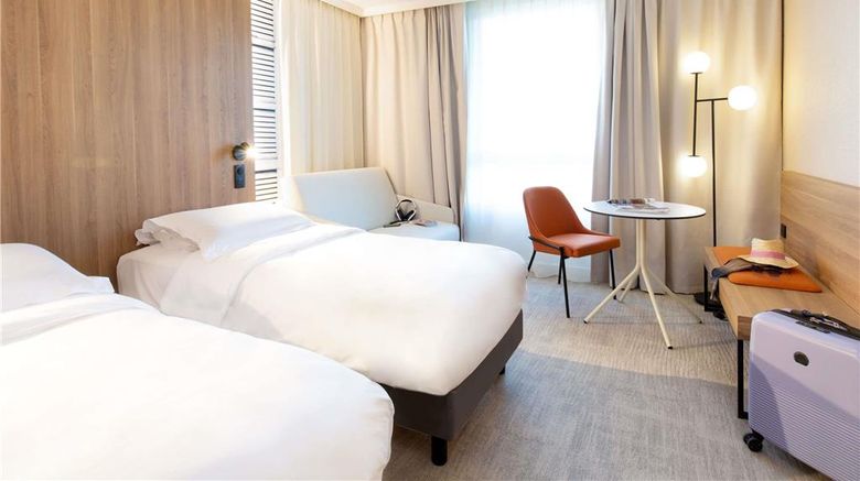 <b>Mercure Aix En Prov Beaumanoir Room</b>. Images powered by <a href="https://iceportal.shijigroup.com/" title="IcePortal" target="_blank">IcePortal</a>.