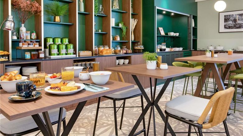 <b>Mercure Aix En Prov Beaumanoir Restaurant</b>. Images powered by <a href="https://iceportal.shijigroup.com/" title="IcePortal" target="_blank">IcePortal</a>.