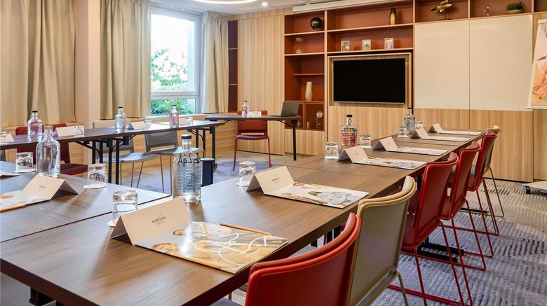<b>Mercure Aix En Prov Beaumanoir Meeting</b>. Images powered by <a href="https://iceportal.shijigroup.com/" title="IcePortal" target="_blank">IcePortal</a>.