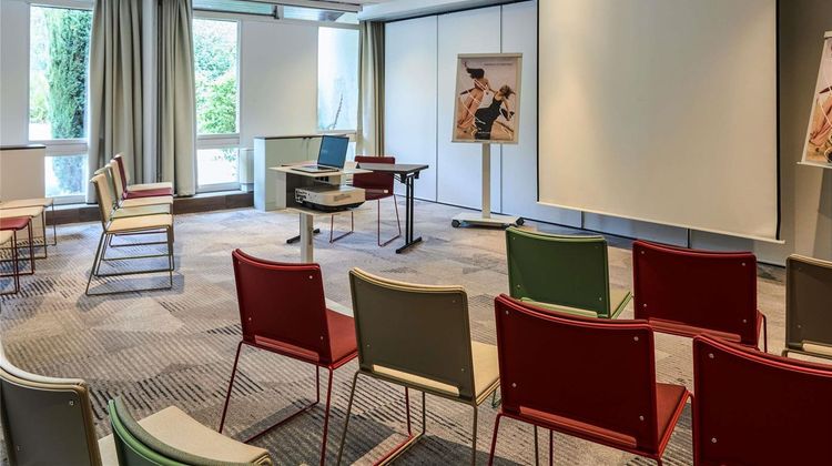 Mercure Aix En Prov Beaumanoir Meeting