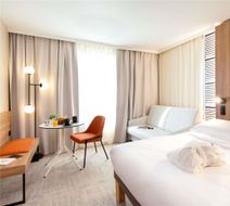 Mercure Aix En Prov Beaumanoir Room