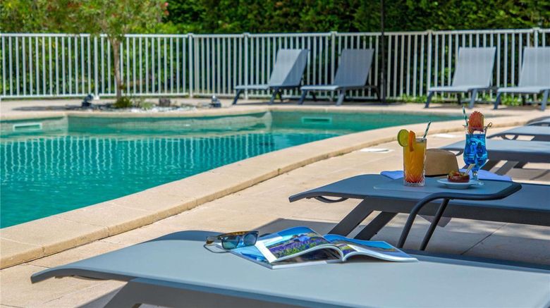 <b>Novotel Aix-en-Provence Pont de l'Arc Pool</b>. Images powered by <a href="https://iceportal.shijigroup.com/" title="IcePortal" target="_blank">IcePortal</a>.