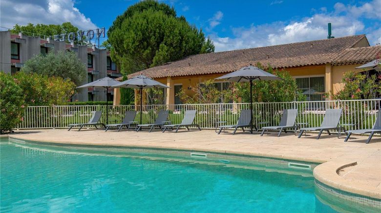 <b>Novotel Aix-en-Provence Pont de l'Arc Pool</b>. Images powered by <a href="https://iceportal.shijigroup.com/" title="IcePortal" target="_blank">IcePortal</a>.