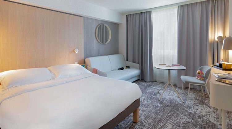 Novotel Aix-en-Provence Pont de l'Arc Room