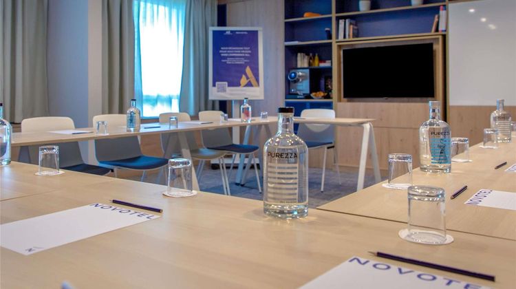 Novotel Aix-en-Provence Pont de l'Arc Meeting