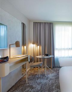 Novotel Aix-en-Provence Pont de l'Arc