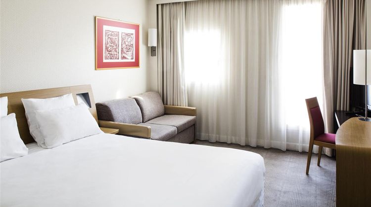 Novotel Amboise Room