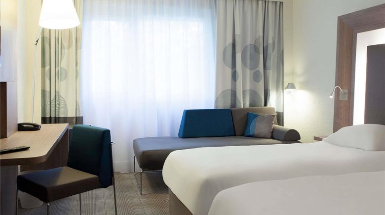 <b>Novotel Amboise Room</b>. Images powered by <a href="https://iceportal.shijigroup.com/" title="IcePortal" target="_blank">IcePortal</a>.
