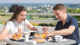 <b>Novotel Amboise Restaurant</b>. Images powered by <a href="https://iceportal.shijigroup.com/" title="IcePortal" target="_blank">IcePortal</a>.