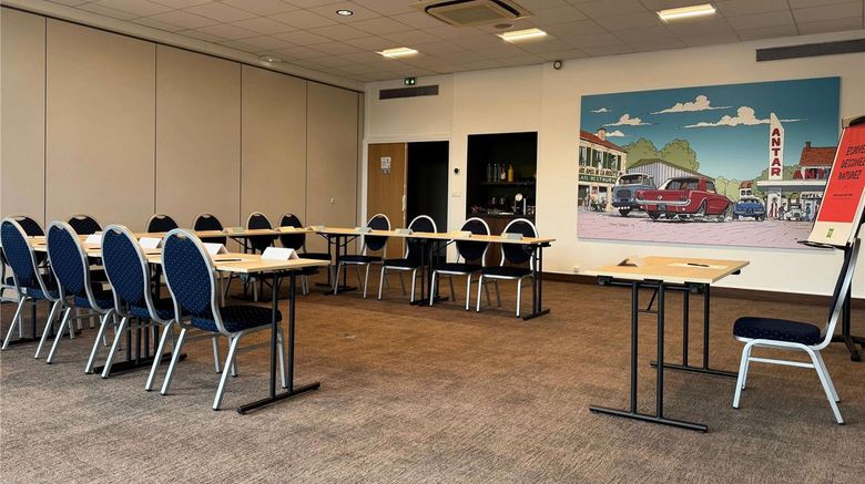 <b>Ibis Styles Angouleme Nord Meeting</b>. Images powered by <a href="https://iceportal.shijigroup.com/" title="IcePortal" target="_blank">IcePortal</a>.