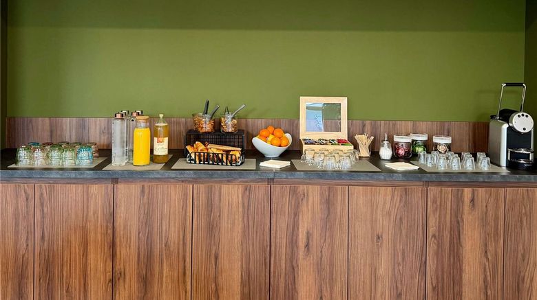<b>Ibis Styles Angouleme Nord Meeting</b>. Images powered by <a href="https://iceportal.shijigroup.com/" title="IcePortal" target="_blank">IcePortal</a>.