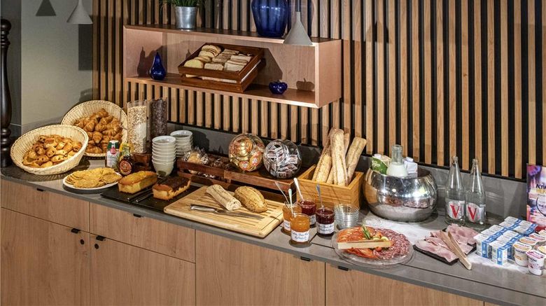 <b>Novotel Antibes Sophia Antipolis Restaurant</b>. Images powered by <a href="https://iceportal.shijigroup.com/" title="IcePortal" target="_blank">IcePortal</a>.