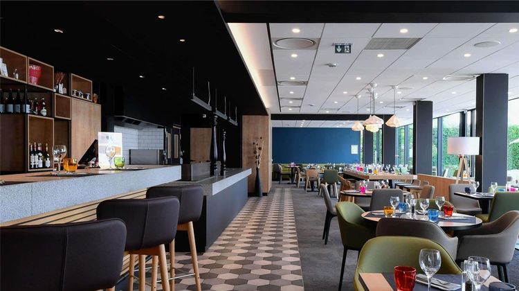 Novotel Caen Exterior