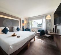 Novotel Chartres Exterior