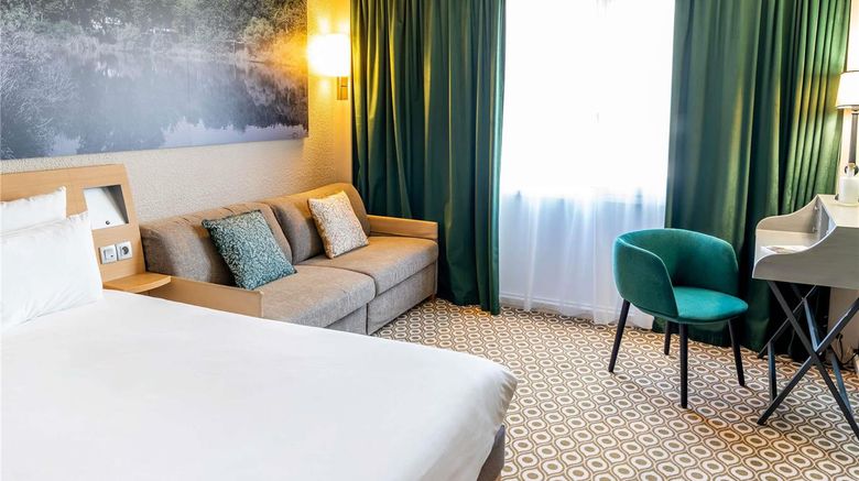 <b>Novotel Orlean la Source Room</b>. Images powered by <a href="https://iceportal.shijigroup.com/" title="IcePortal" target="_blank">IcePortal</a>.