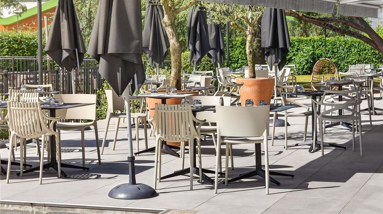 <b>Novotel Pau Pyrenees Exterior</b>. Images powered by <a href="https://iceportal.shijigroup.com/" title="IcePortal" target="_blank">IcePortal</a>.