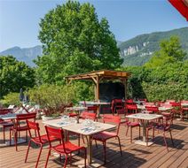 Novotel Grenoble Exterior