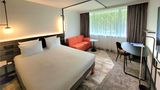 <b>Novotel Lille Aeroport Room</b>. Images powered by <a href="https://iceportal.shijigroup.com/" title="IcePortal" target="_blank">IcePortal</a>.