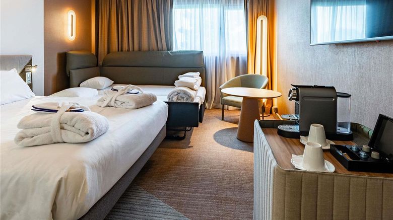 <b>Novotel Reims Room</b>. Images powered by <a href="https://iceportal.shijigroup.com/" title="IcePortal" target="_blank">IcePortal</a>.
