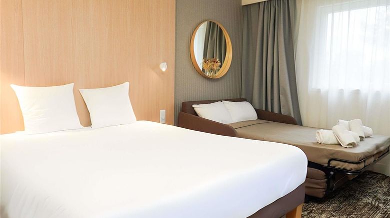 <b>Novotel Rouen Sud Room</b>. Images powered by <a href="https://iceportal.shijigroup.com/" title="IcePortal" target="_blank">IcePortal</a>.