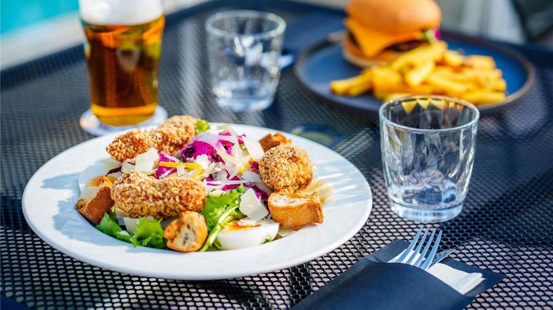 <b>Novotel St Avold Restaurant</b>. Images powered by <a href="https://iceportal.shijigroup.com/" title="IcePortal" target="_blank">IcePortal</a>.