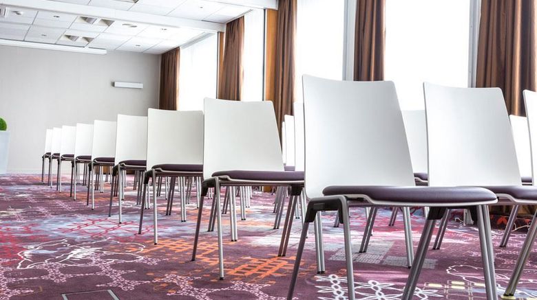 <b>Ibis Styles Lorient Meeting</b>. Images powered by <a href="https://iceportal.shijigroup.com/" title="IcePortal" target="_blank">IcePortal</a>.
