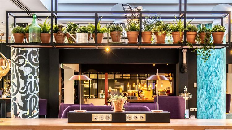 Novotel Lyon Bron Eurexpo Hotel Exterior