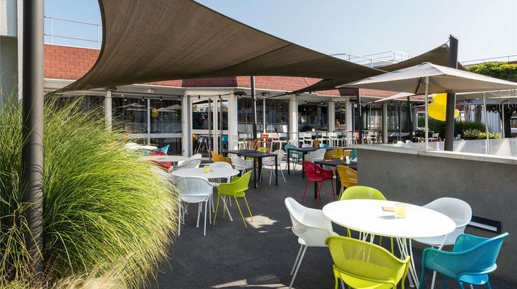 Novotel Lyon Bron Eurexpo Hotel Exterior