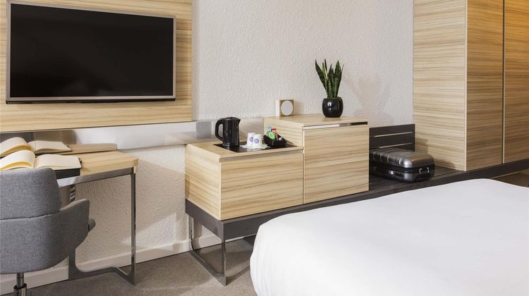 Novotel Centre Halles Room